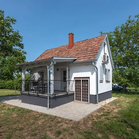 Bleicher Borbirtok Apartmán *