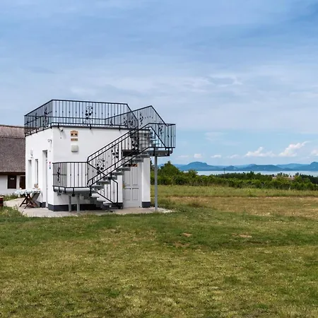 Bleicher Borbirtok Balatonkeresztúr